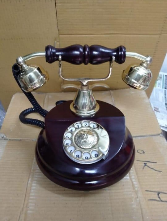 Wooden Brass Telephone - Color: Brown