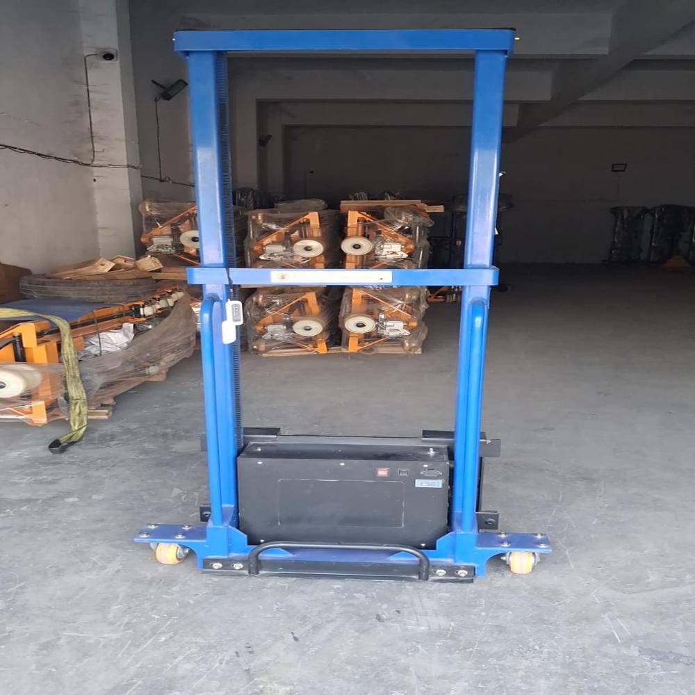 Self loading Electric stacker