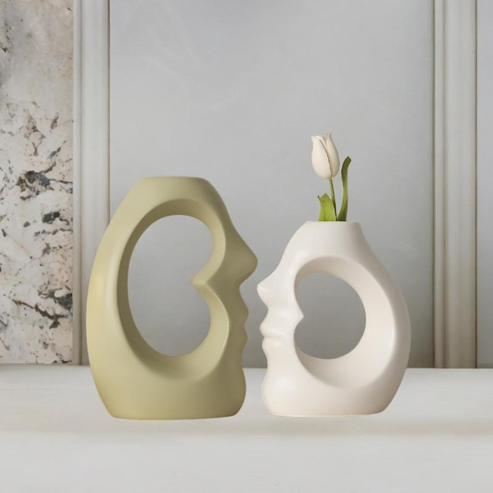 Abstract "the Kiss" Resin Vase Set