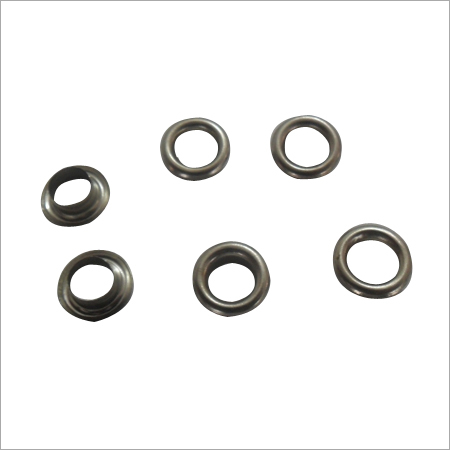 धातु मुक्त बकल