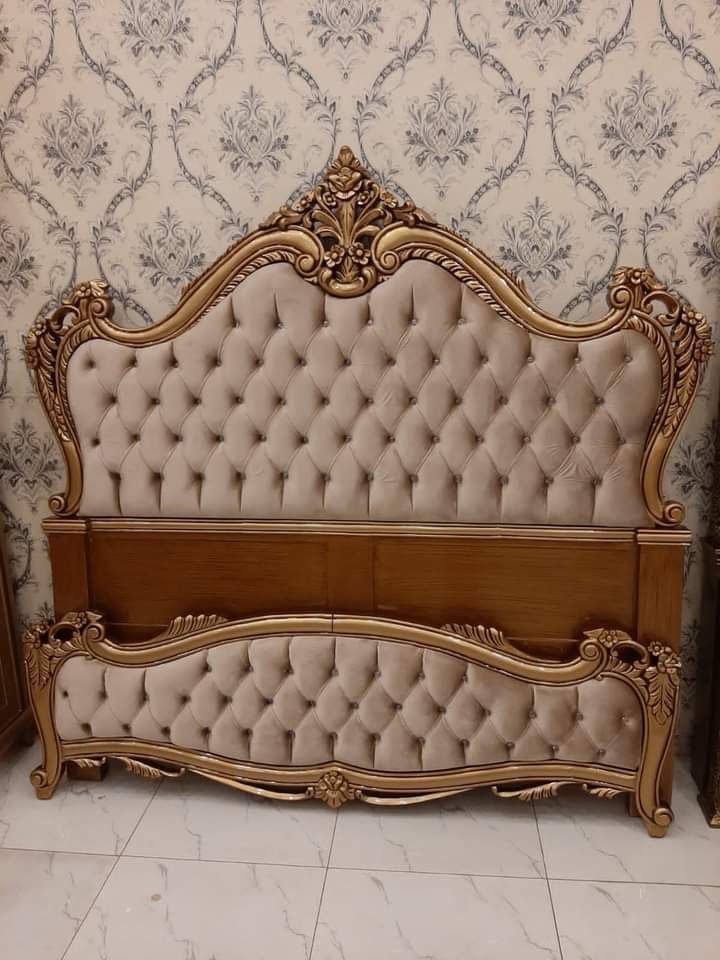 Wooden Carving Bed - Brand Name: Custom Handcrafted