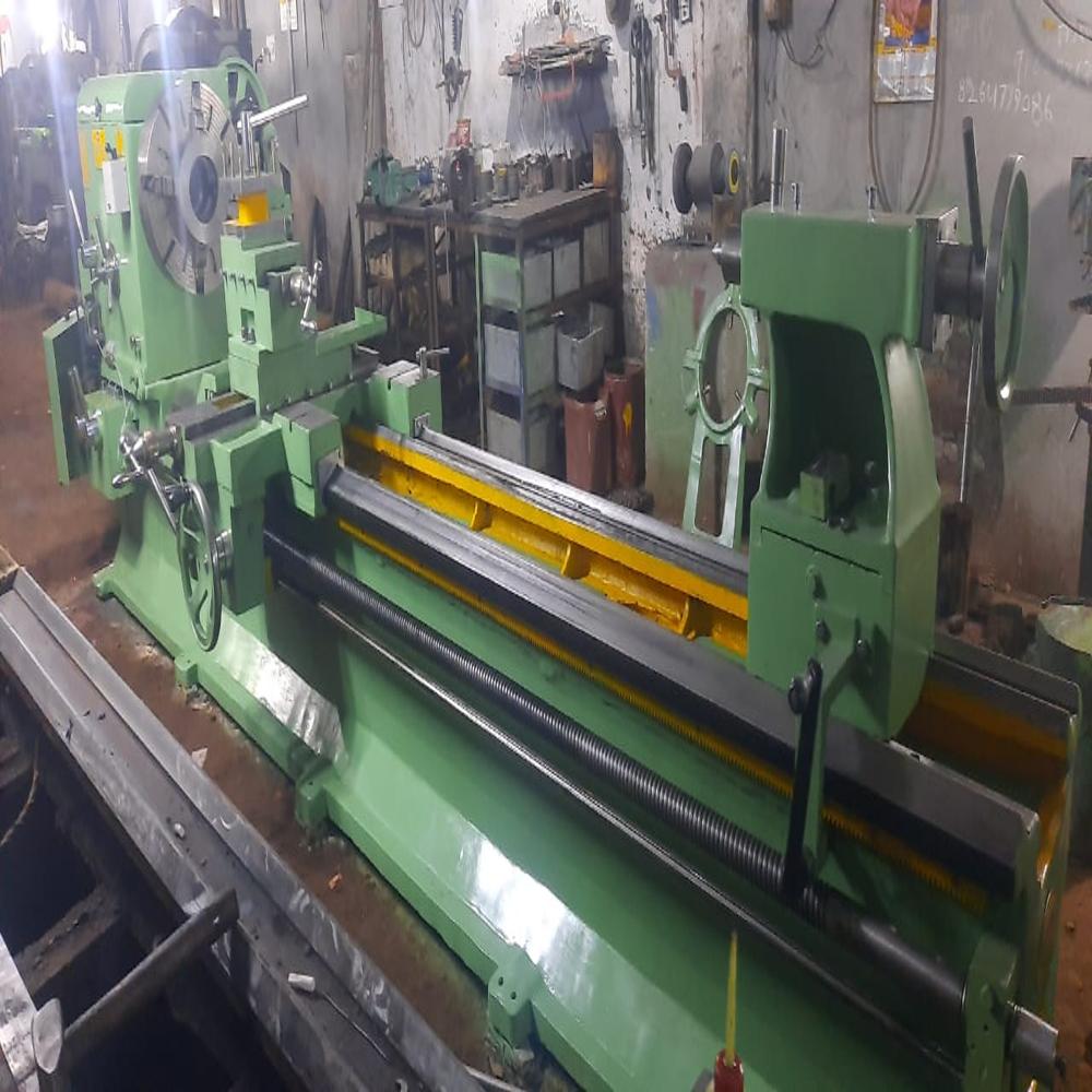 Heavy Duty Lathe Machine - Accuracy: 0.1 Mm