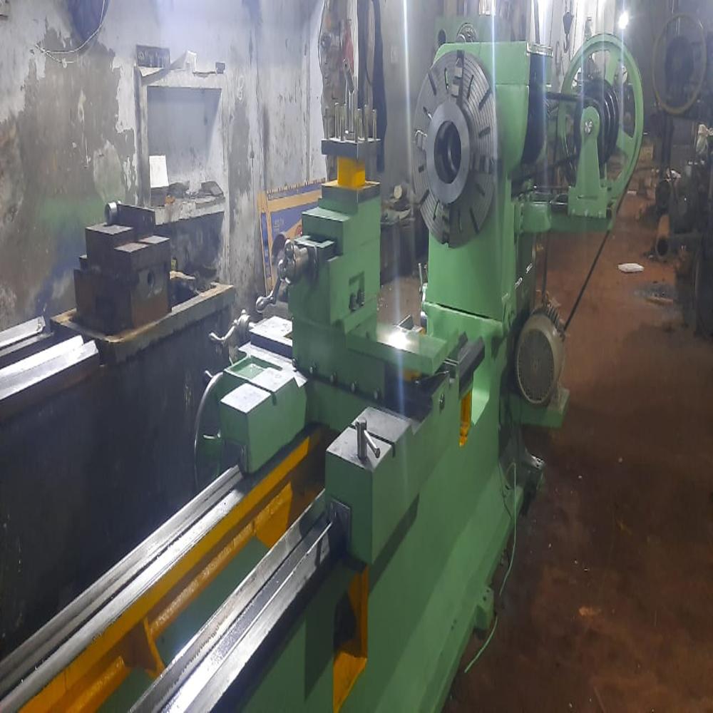 Heavy Duty Lathe Machine - Accuracy: 0.1 Mm