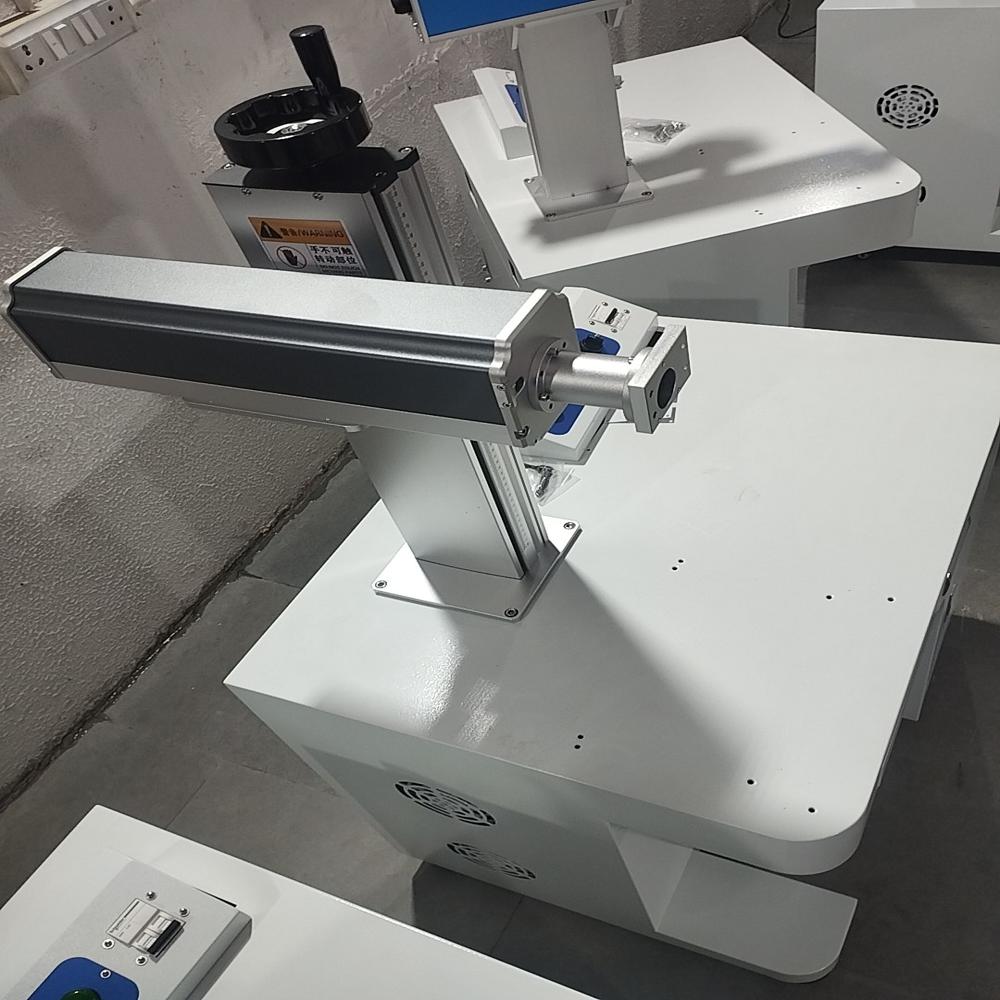 Fastener Laser Marking Machine - Accuracy: 99.99  %