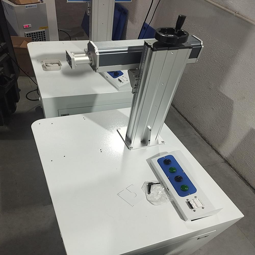 Fastener Laser Marking Machine - Accuracy: 99.99  %