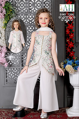 D No 7211 Plazo Suit