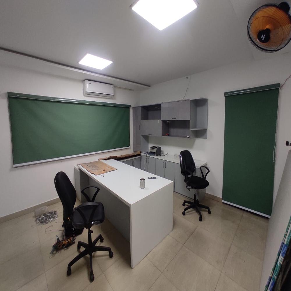 BLACKOUT ROLLER BLIND