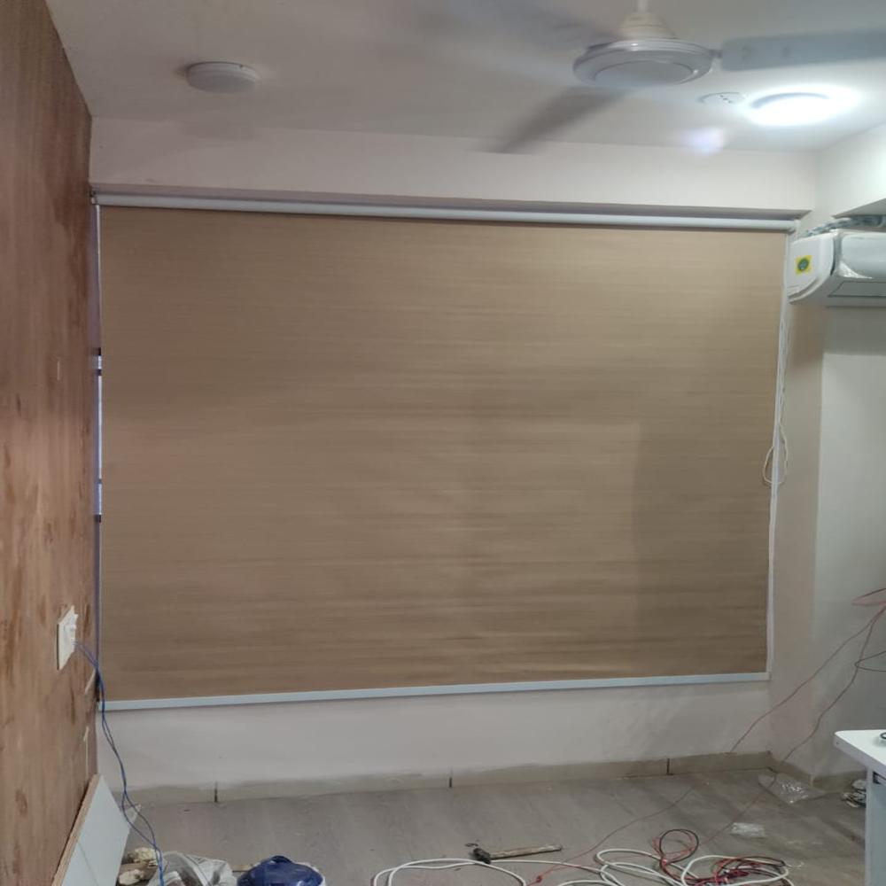 BLACKOUT ROLLER BLIND