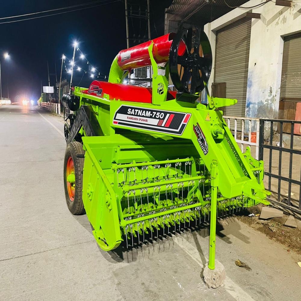 Satnam 750 Straw Reaper - Capacity: 5 T/Hr