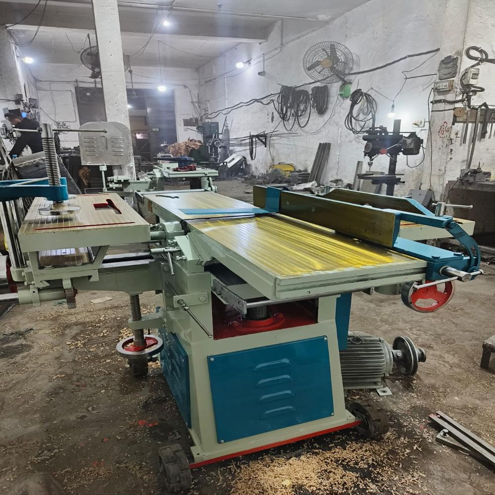 Randa Machine - Accuracy: 1 Mm