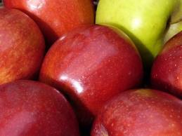 ताज़ा सेब