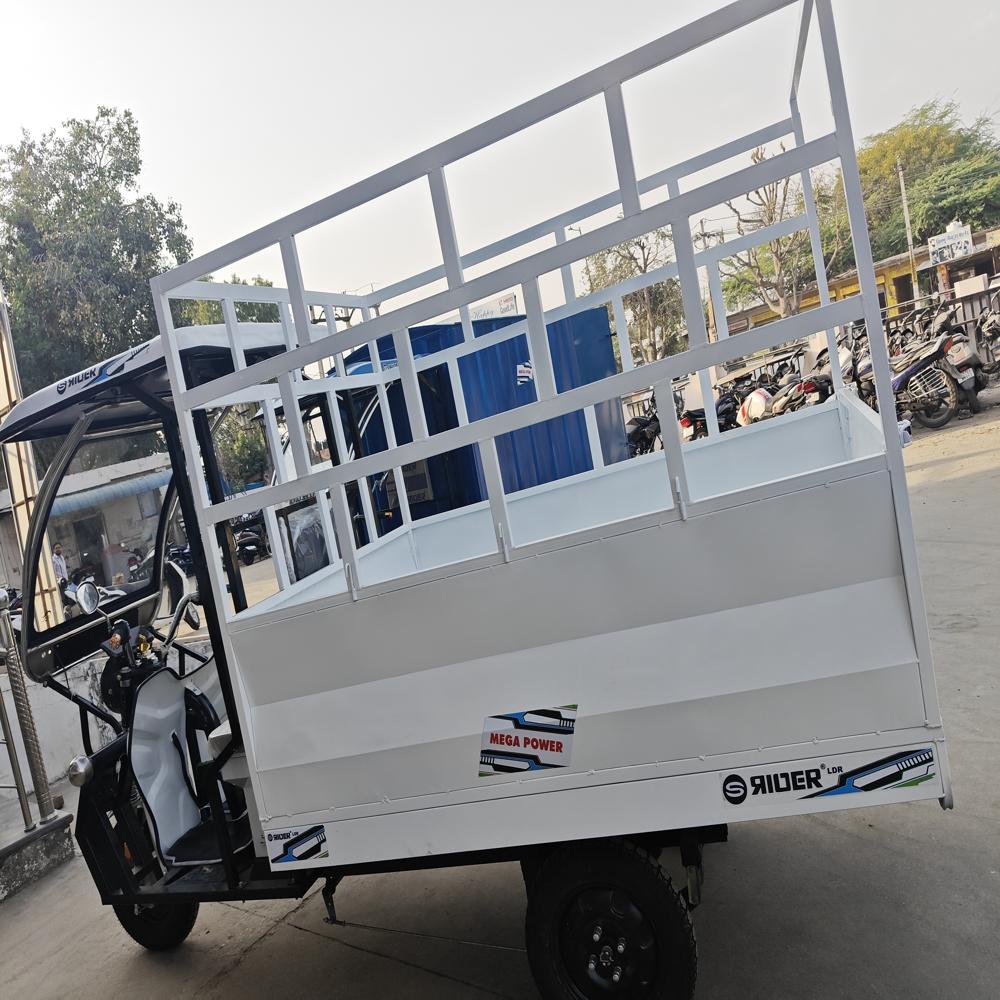 LOADING RICKSHAW NEAR ME