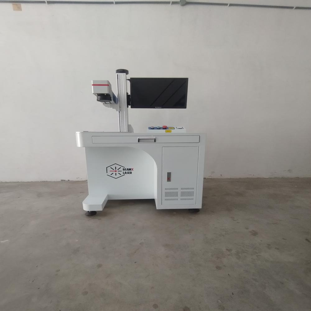 Laser Marking Machine - Accuracy: 99.99  %