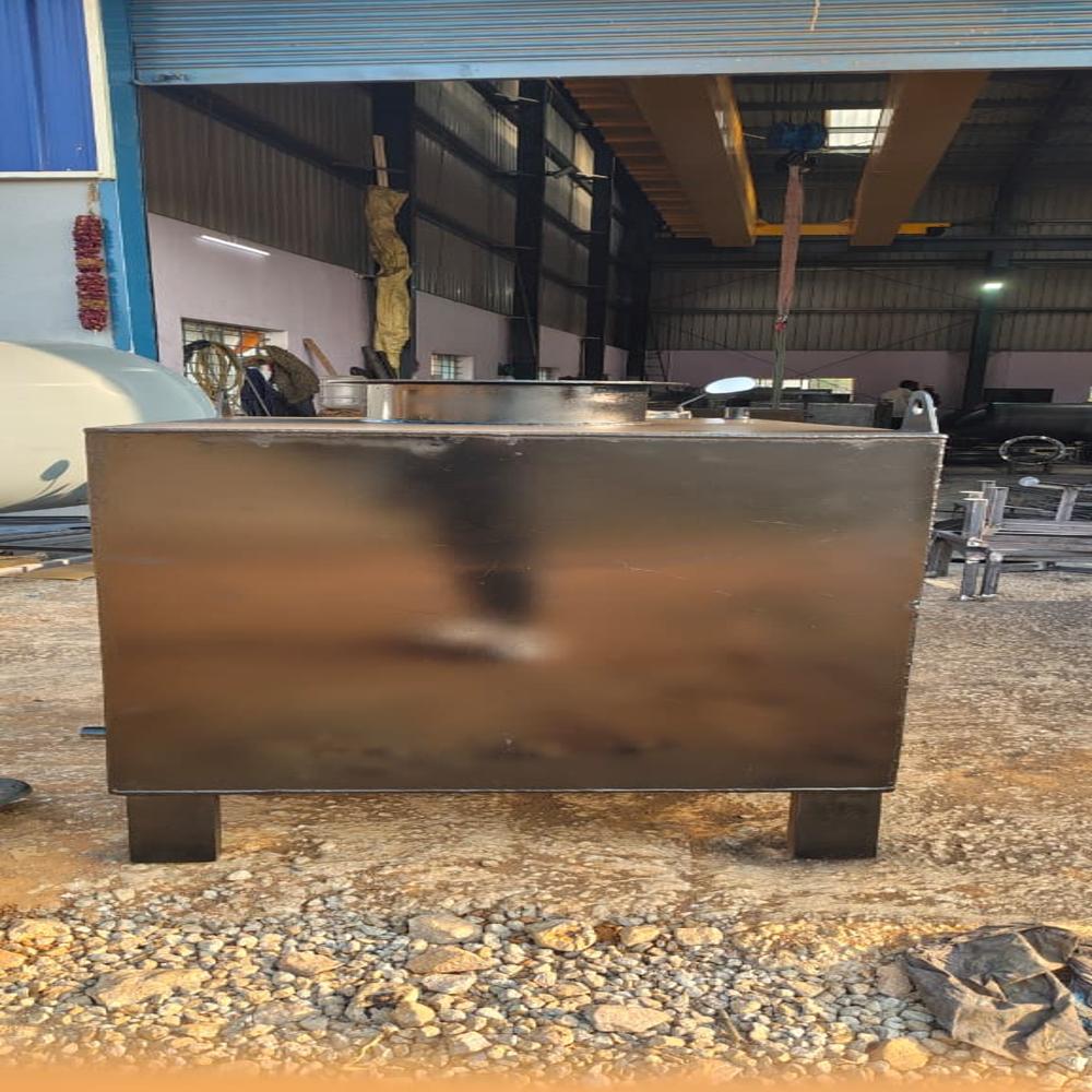 Square Storage Tank - Capacity: 10000 L