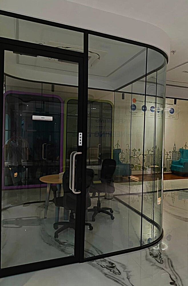25mm x 45mm Bonded Glass Partition