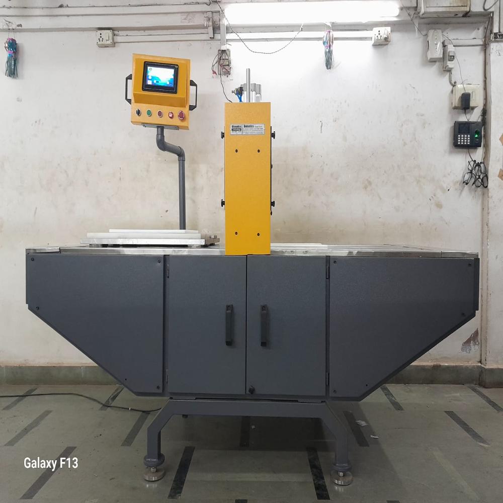 Sweet Cutting Machine - Capacity: 800 Kg Kg/day