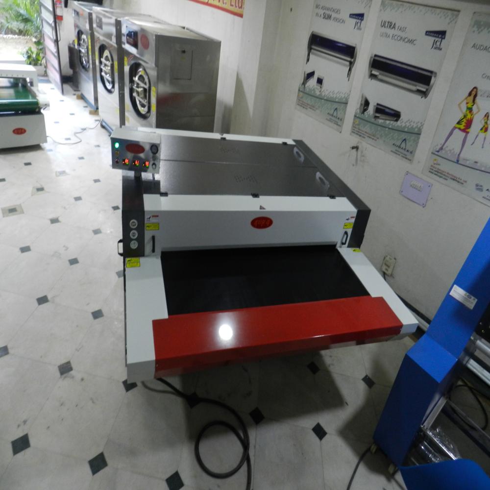 Fusing Machine - Color: Off White With Red