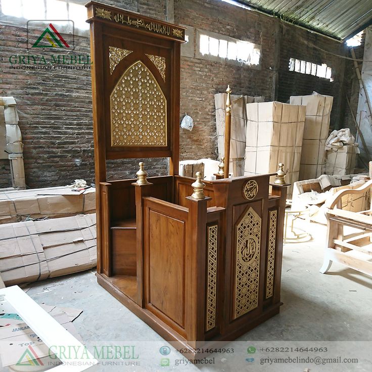 Exqu-isite Hand-Carved Teak Wood Mosque Mi-mbar - Traditional Isla-mic Craftsm-anship