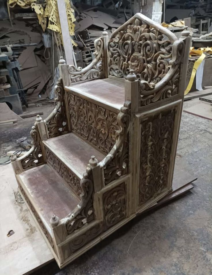 Exqu-isite Hand-Carved Teak Wood Mosque Mi-mbar - Traditional Isla-mic Craftsm-anship