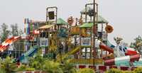 Platform Water Play System