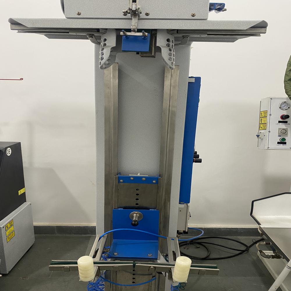 Semi-Automatic Topjets for Jeans Trousers