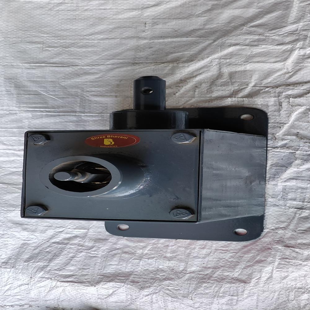 Roller Shutter Manual Gear Box With Locking Arrangement