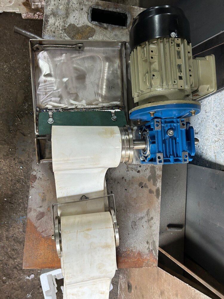 Oil Skimmer