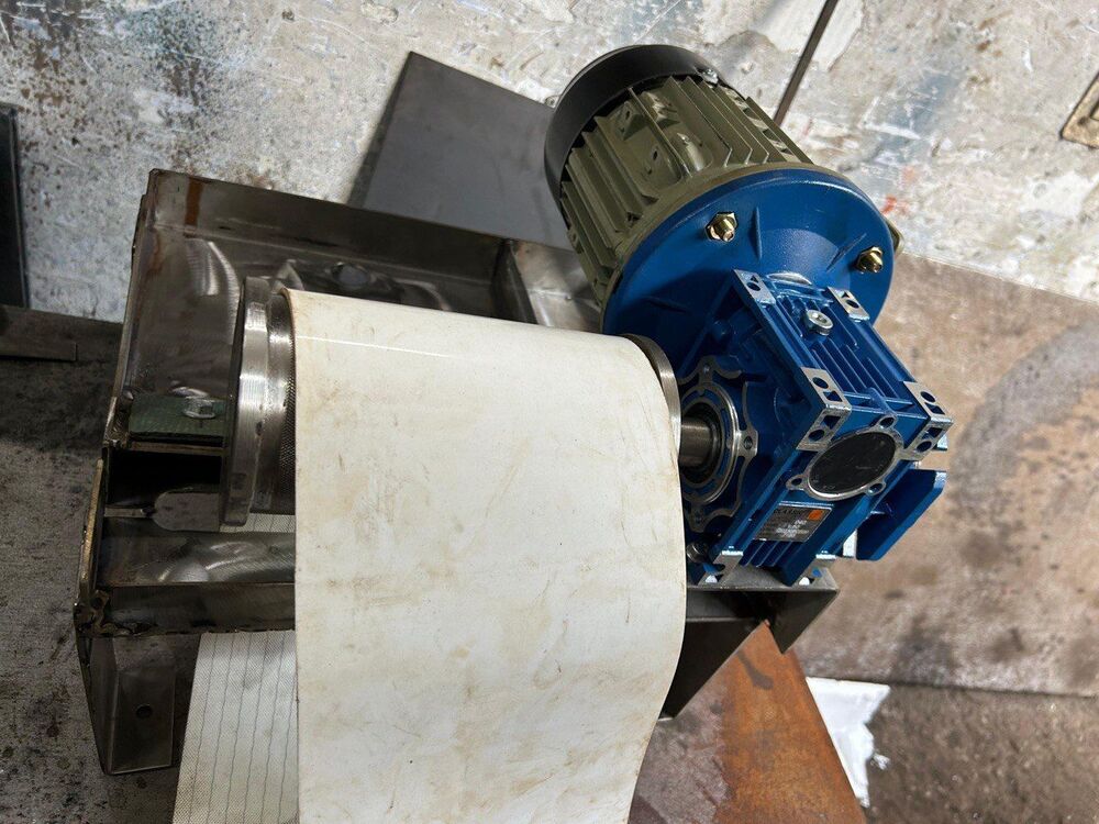 Oil Skimmer