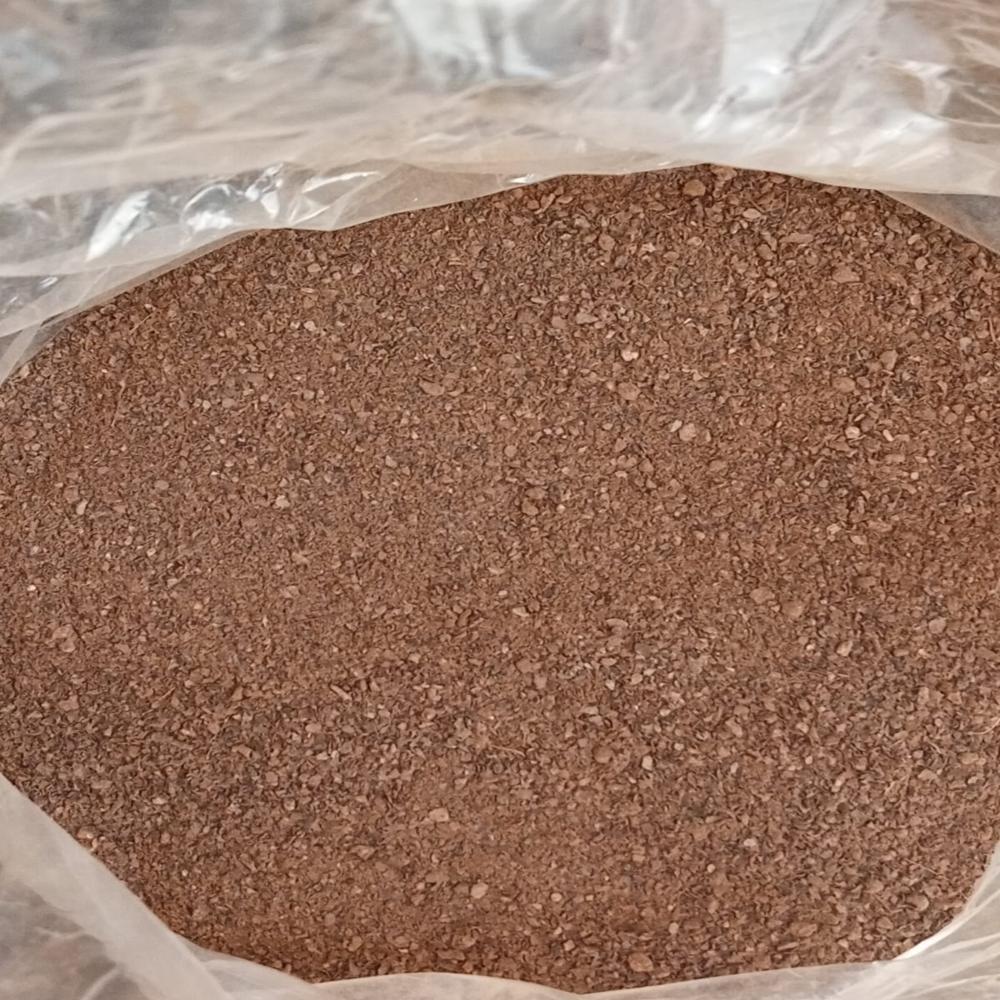 Black Pepper - Co2 Spent, Round Shape, Black Color, 6-month Shelf Life, Store In Cool And Dry Place