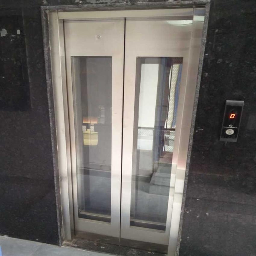 SS Passenger Elevator Cabin