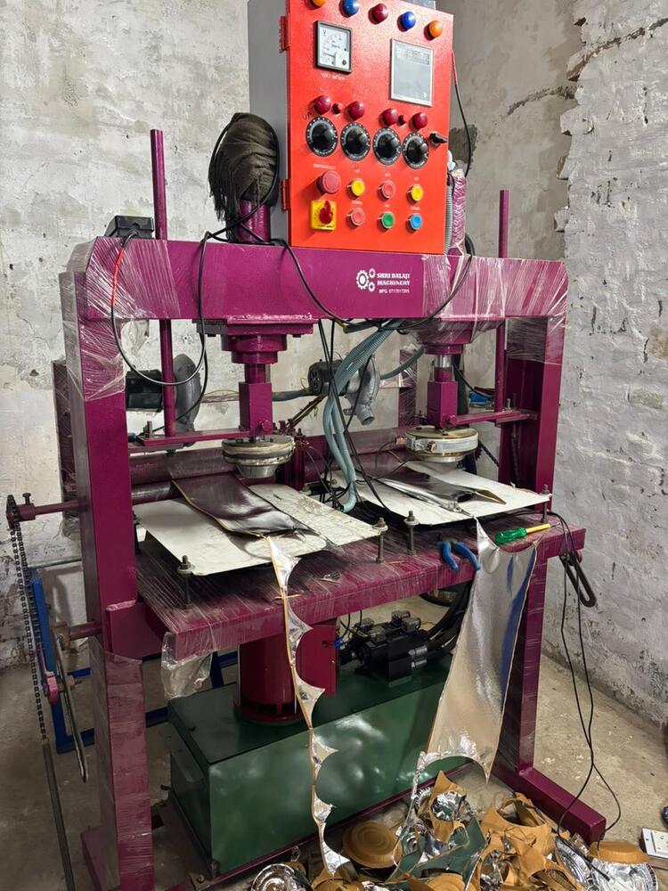 Industrial Dona Making Machine - Grade: Semi-automatic