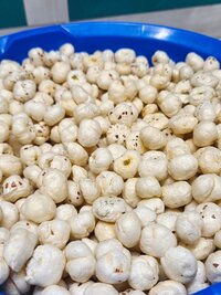 5 Plus Suta Pure Makhana - Broken (%): Less Than 2%