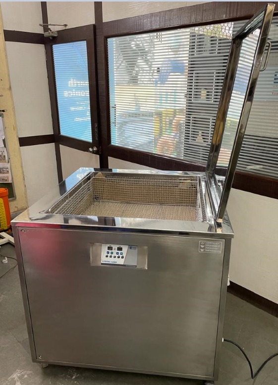 Ultrasonic Cleaning Machine