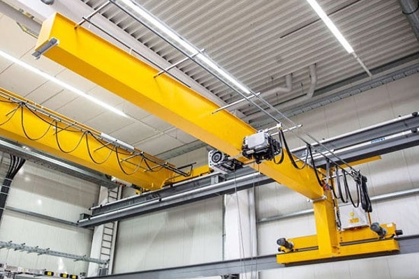 Wall Traveling Crane - Application: Workshop