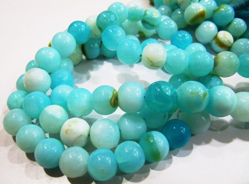 Natural Peruvian Opal Round Ball Shape Beads Blue Opal 8 To 9mm Beads Sold Per Strand 13 Inches Semi Precious Gemstone Wholesale Price - Beads Material: Stone