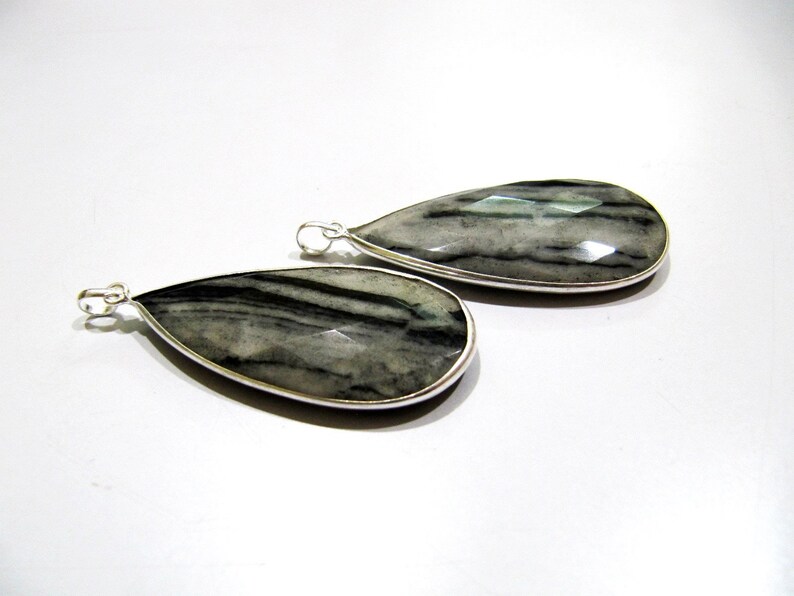 Natural Zebra Agate Pear Shape Briolette Faceted Connector Pendant Charm 22X45 mm size Unique Rare Gemstone Bezel Pendant Single Loop