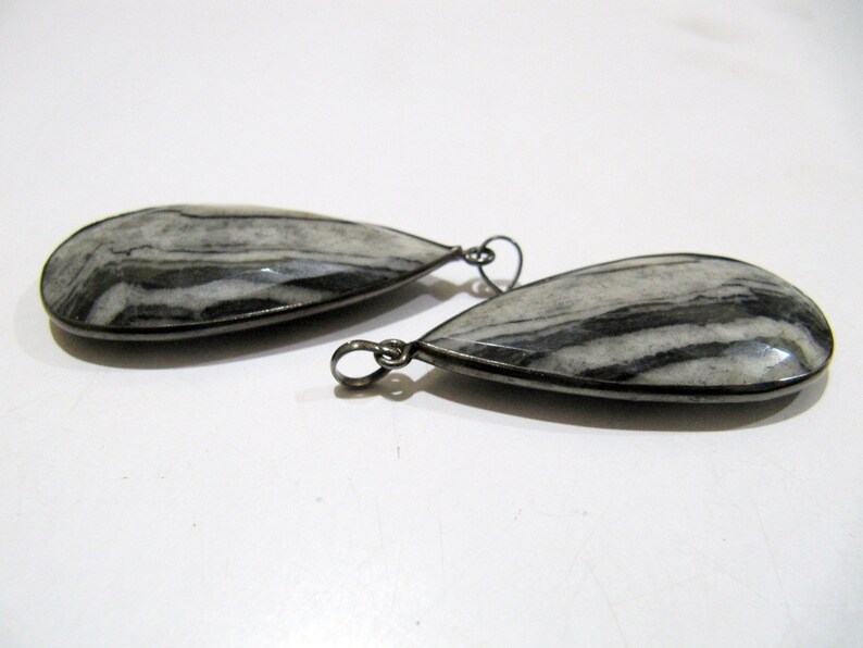 Natural Zebra Agate Pear Shape Briolette Faceted Connector Pendant Charm 22X45 mm size Unique Rare Gemstone Bezel Pendant Single Loop