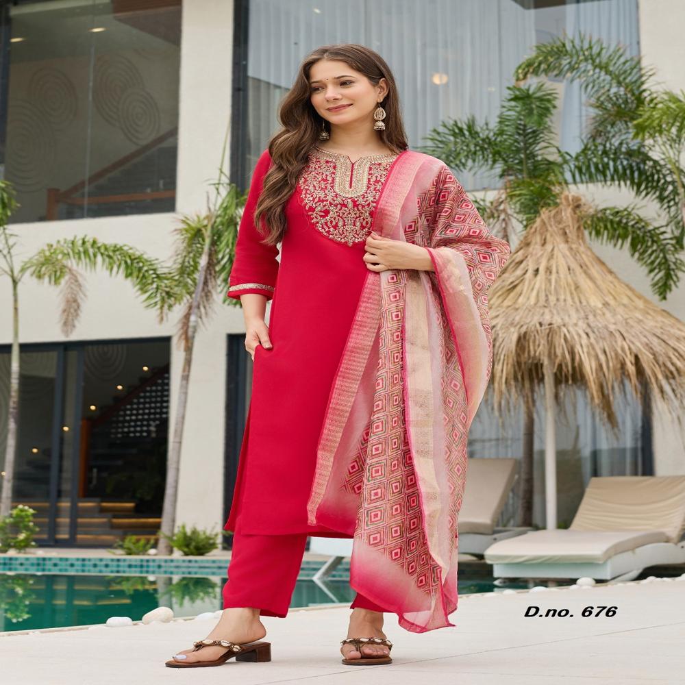 Graceful Traditional Look Kurti