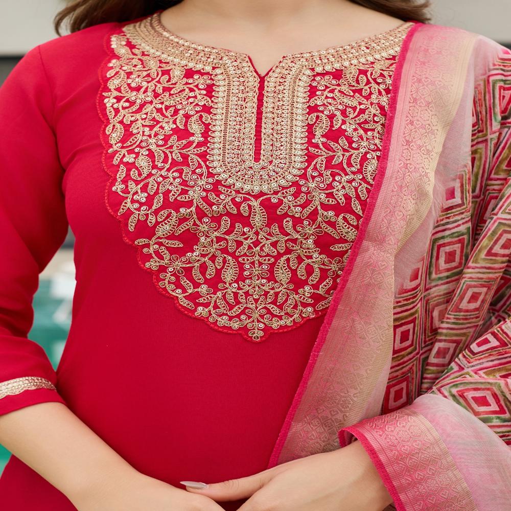 Graceful Traditional Look Kurti