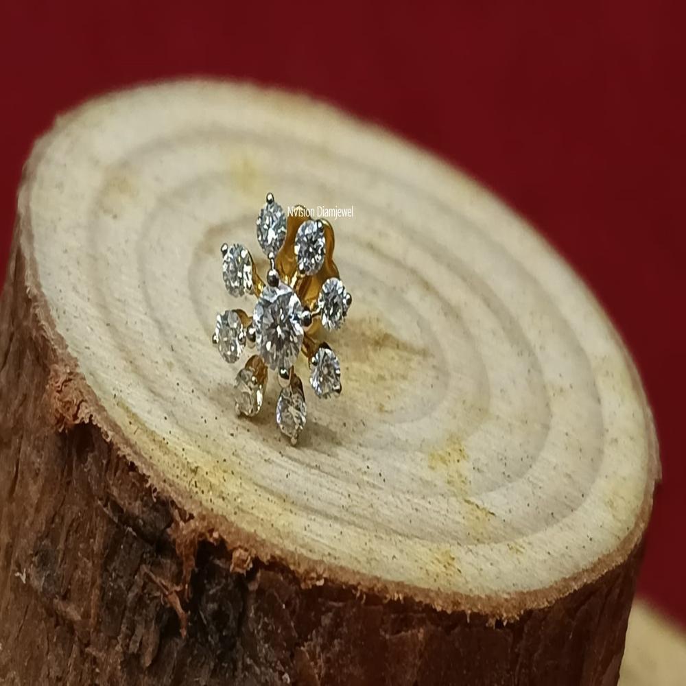 Shimmer in the exquisite Natural Diamond Floret Nose Pin
