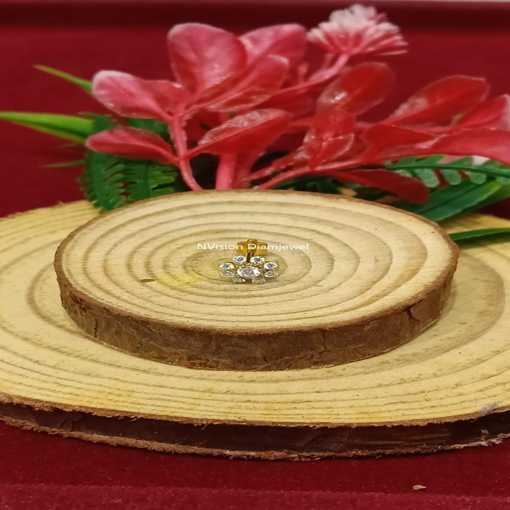 Shimmer in the exquisite Natural Diamond Floret Nose Pin