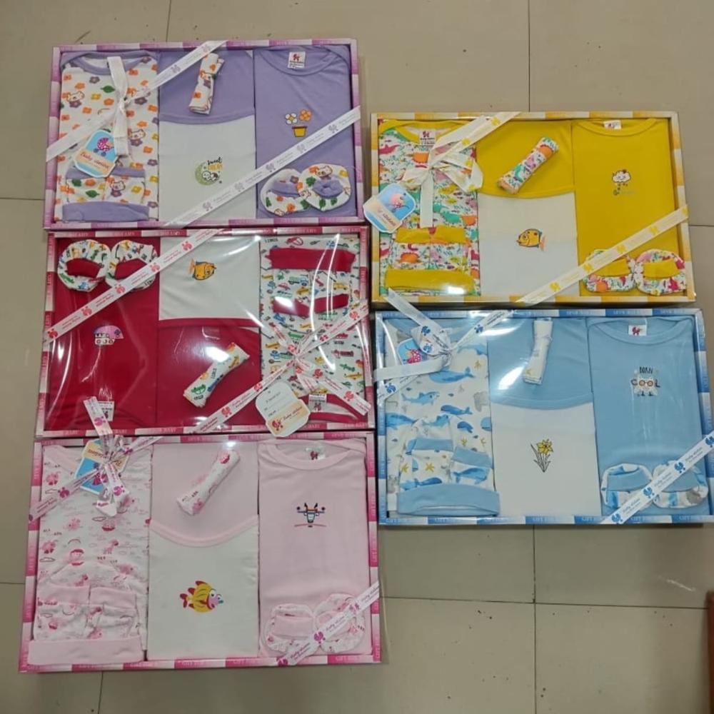 PVC Garment Gift Box