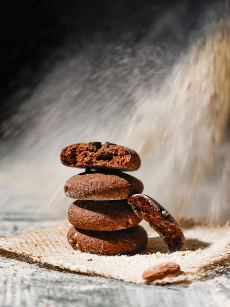Rai Cacao And Almond Cookies