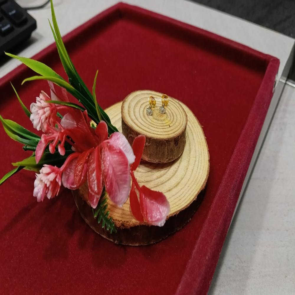 Pure Brilliance Natural Diamond Studs in 18KT Gold