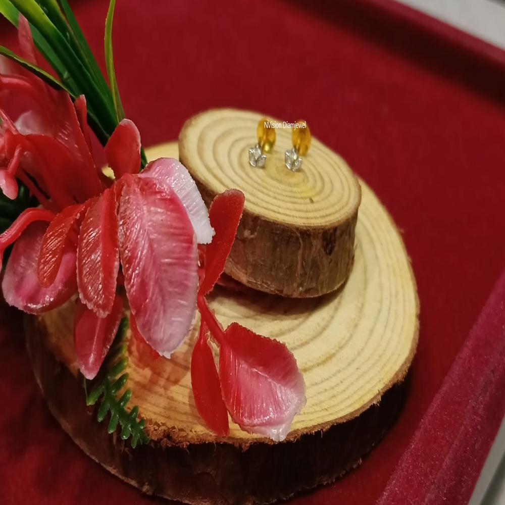 Pure Brilliance Natural Diamond Studs in 18KT Gold