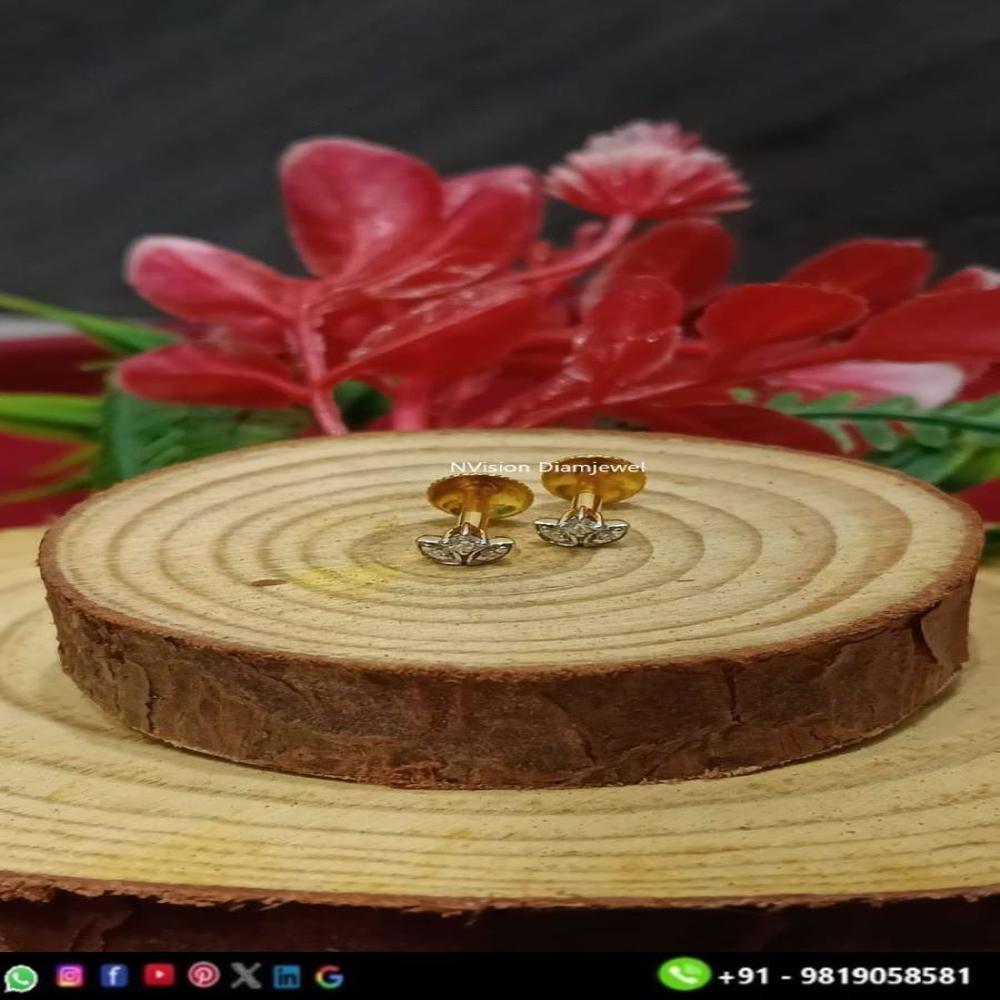 Pure Brilliance Natural Diamond Studs in 18KT Gold