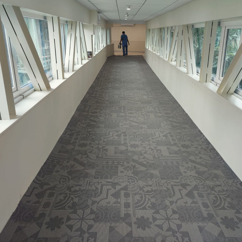 Designer Wall To Wall Carpet