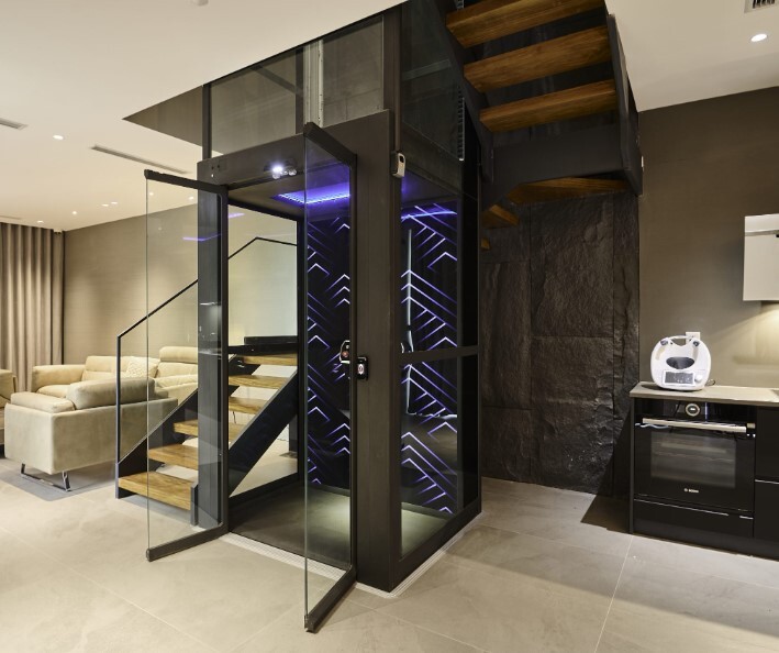 Duplex Elevator Door System
