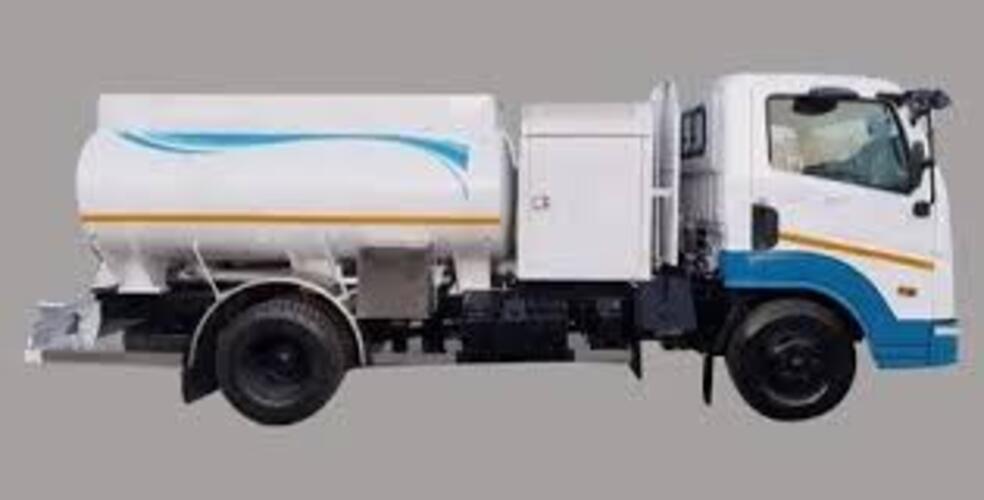 3kl Bouser With Dispensing Storage Tank - Capacity: 3000 Ltr