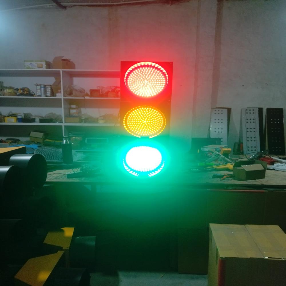 Led Traffic Lights - Color: Multicolor